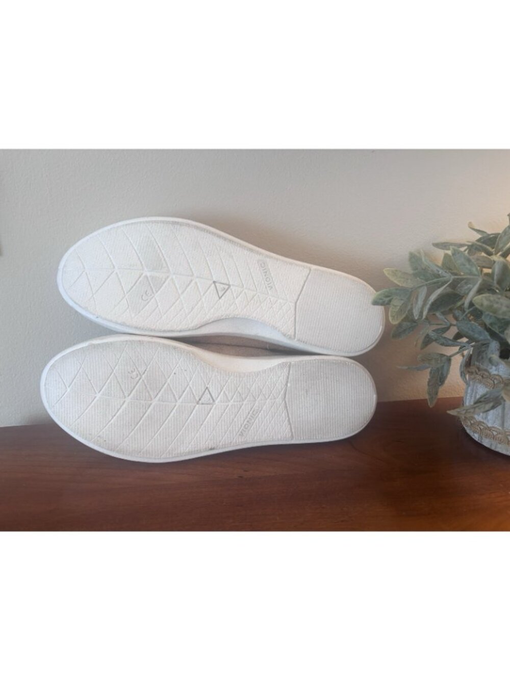 Vionic Beige Casual Slip-On Sneakers Beach Mule - Picture 6 of 8